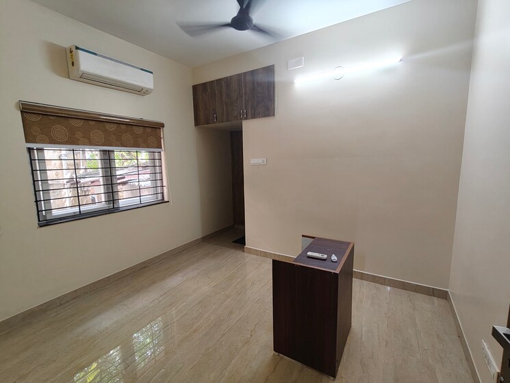 Room, kodambakkam 3 Bedroom 2000 Sq.Ft. Villa In Kodambakkam Chennai 8814651