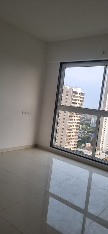 Furnished Amenities in 2 BHK Apartment at Piramal Mahalaxmi, Mahalaxmi – for Rent