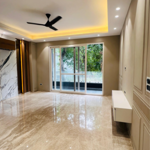 Room in 3 BHK Builder Floor at Kohli One Malibu Town, Malibu Town – for Sale