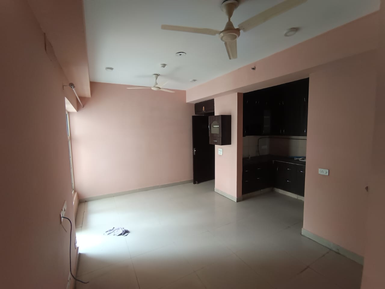 2 BHK Apartment For Rent in Gaur City 2 - 14th Avenue