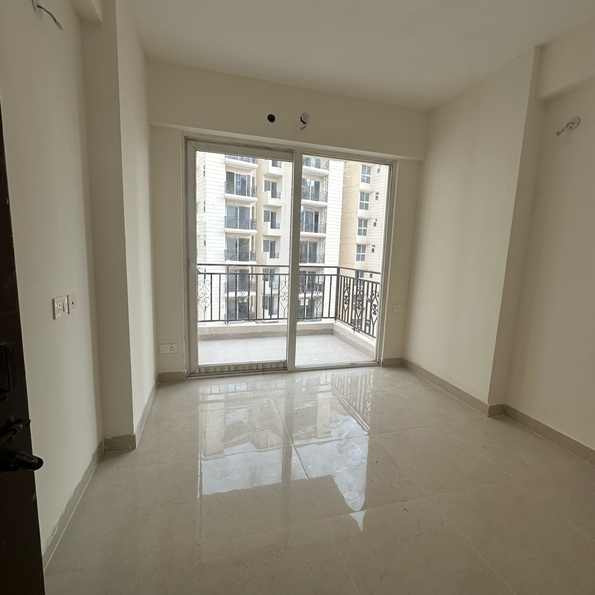 2.5 BHK Apartment For Rent in Signature Global Proxima Phase 2