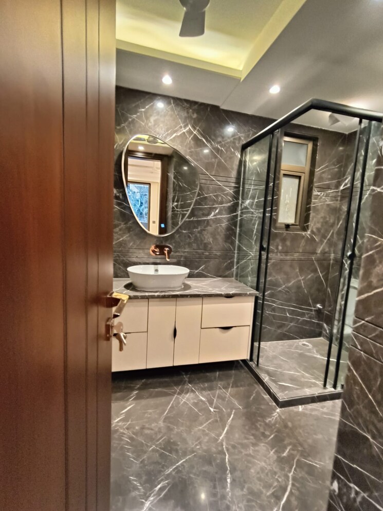 Kitchen, navjeevan vihar 4 Bedroom 3000 Sq.Ft. Builder Floor In Navjeevan Vihar Delhi 8814745