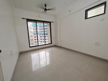 Room in 3 BHK Apartment at Safal Shree Saraswati Phase 4, Chembur – for Rent