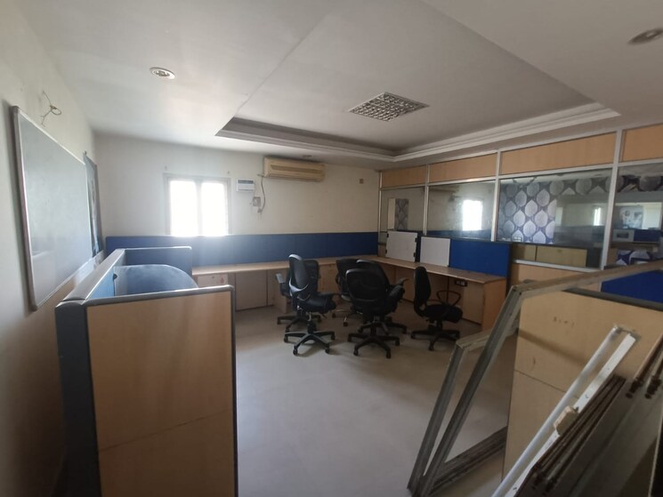 Team Area, kodambakkam Commercial Office Space in IT/SEZ 2200 Sq.Ft. In Kodambakkam Chennai 8814751