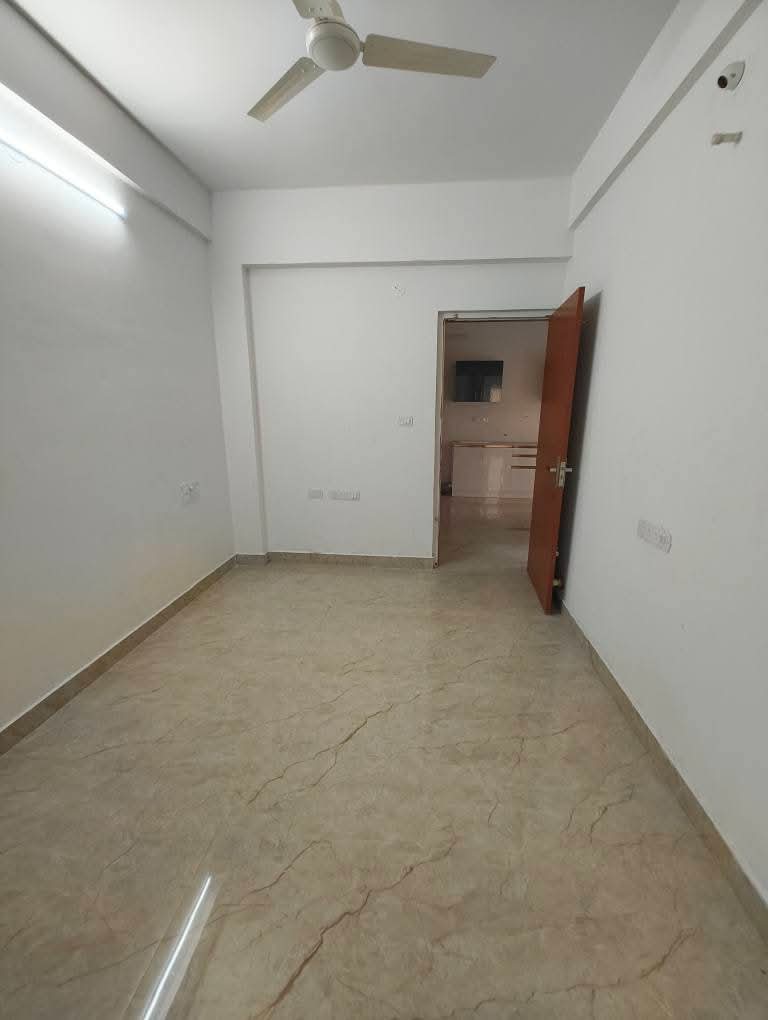 2 BHK Builder Floor For Rent in DSR Divine