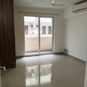 Room in 3.5 BHK Apartment at Emaar Emrald Floors Select, Sector 65 – for Sale