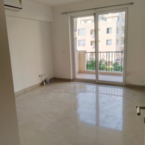 Room in 3.5 BHK Apartment at Emaar Emrald Floors Select, Sector 65 – for Sale