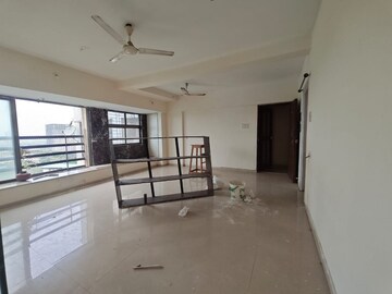Room in 3 BHK Apartment at Sufalam Apartment Chembur, Chembur – for Rent