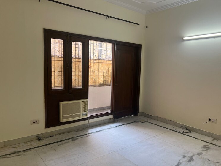 Room, saket 3 Bedroom 1500 Sq.Ft. Builder Floor In Saket Delhi 8814774
