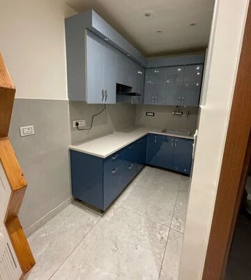 Kitchen in 2 BHK Builder Floor at Plaza Mall, Sector 28 – for Rent