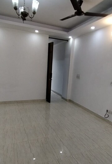 Room in 2 BHK Builder Floor at Malviya Nagar – for Rent