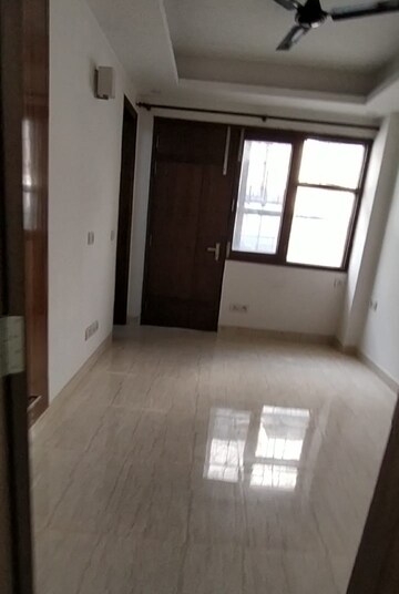 Building Lobby in 2 BHK Builder Floor at Malviya Nagar – for Rent