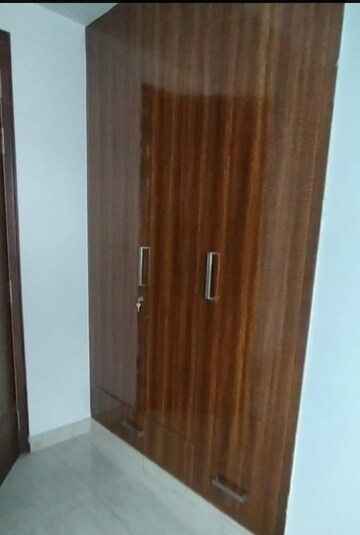 Furnished Amenities in 2 BHK Builder Floor at Malviya Nagar – for Rent