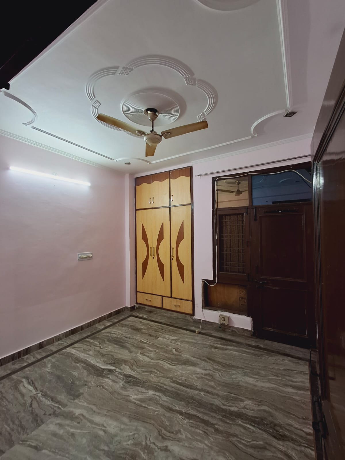 2 BHK Apartment For Sale in Max Towers