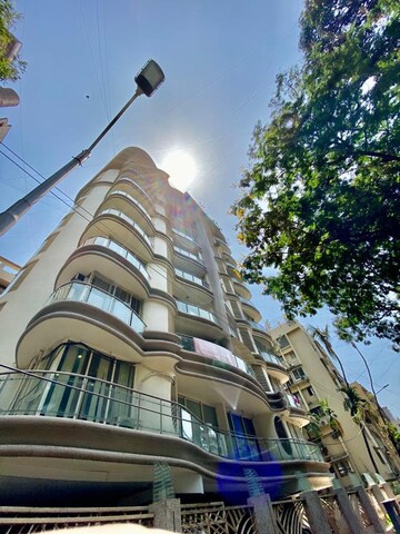 2 BHK Apartment – Exterior View View at Satnam Apartment, Khar West - for Rent