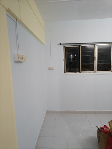 Room in 1 RK Apartment at New Swapnapurti CHS, Malad East – for Rent