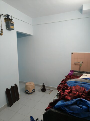 Bedroom in 1 RK Apartment at New Swapnapurti CHS, Malad East – for Rent