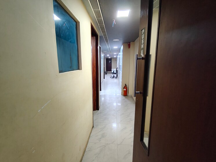 undefined, kodambakkam Commercial Office Space in IT/SEZ 3900 Sq.Ft. In Kodambakkam Chennai 8814824