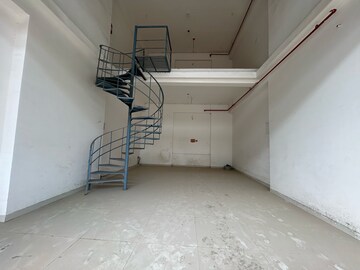  Showroom For Rent in MK Plaza, Anand Nagar