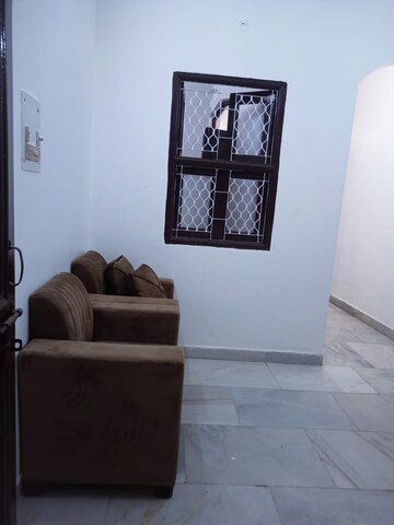 Room in 2 BHK Builder Floor at Subhash Nagar – for Rent