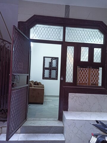 Room in 2 BHK Builder Floor at Subhash Nagar – for Rent