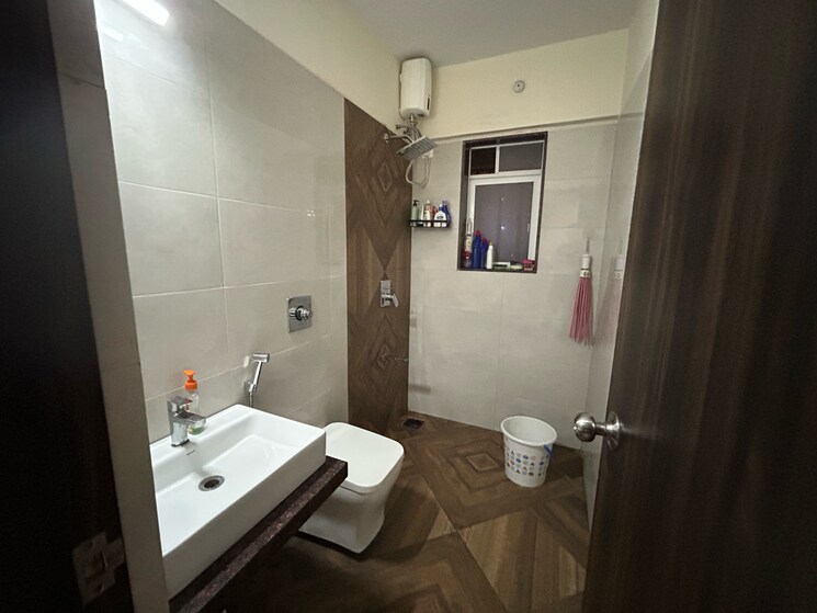 Attached Bathroom, shree-tirupati-stg-signature-residency 3 Bedroom 1434 Sq.Ft. Apartment In Thane West Thane 8814918