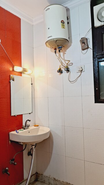 Bathroom in 3 BHK Builder Floor at Subhash Nagar – for Rent