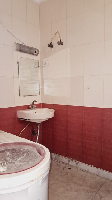 Bathroom in 3 BHK Builder Floor at Subhash Nagar – for Rent