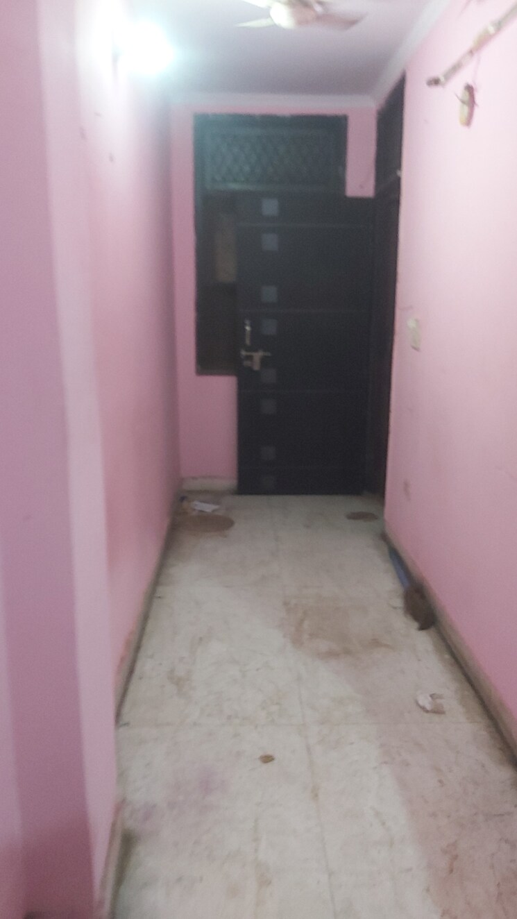 Room, mayur vihar 1.5 Bedroom 450 Sq.Ft. Builder Floor In Mayur Vihar Delhi 8814955