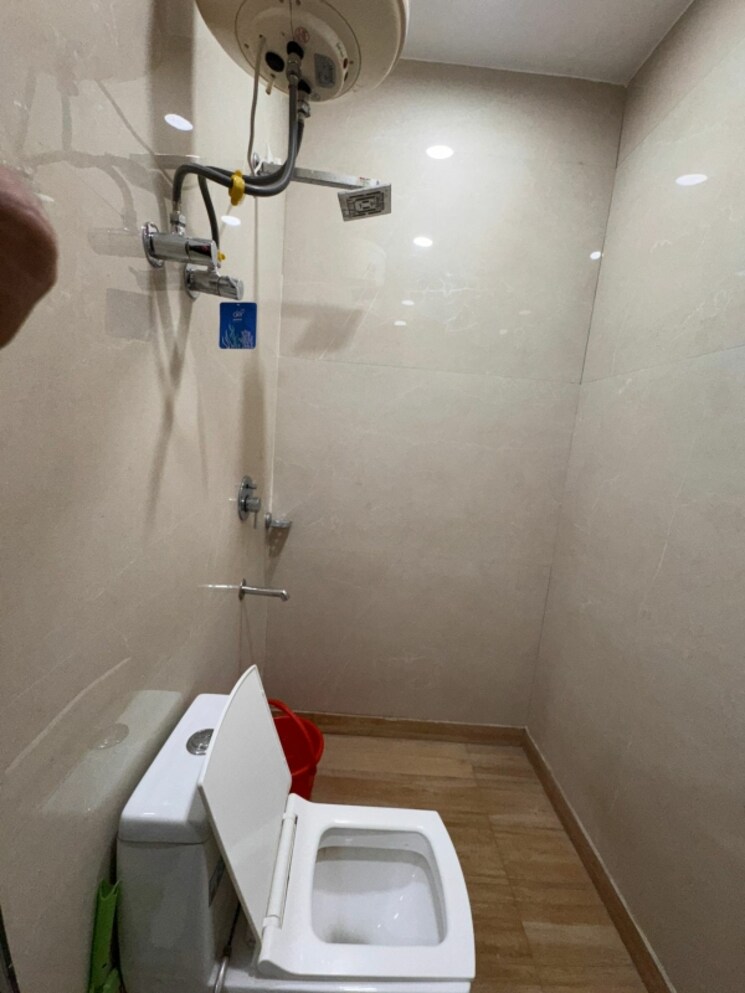 Bathroom, new rajinder nagar 2 Bedroom 1120 Sq.Ft. Builder Floor In New Rajinder Nagar Delhi 8814976