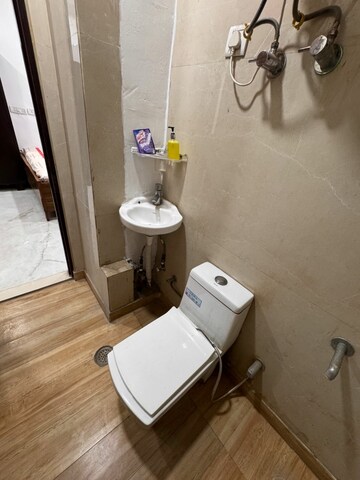 Bathroom in 2 BHK Builder Floor at New Rajinder Nagar – for Rent
