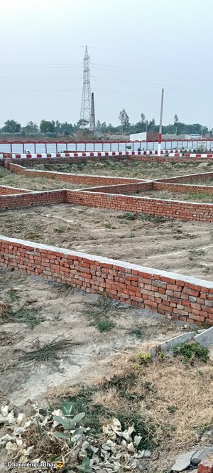  Plot – Exterior View View at Kanpur Road - for Sale