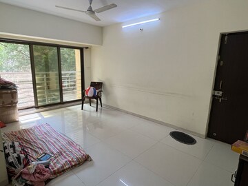 Room in 2 BHK Apartment at Neelkanth Gardens, Chembur – for Rent