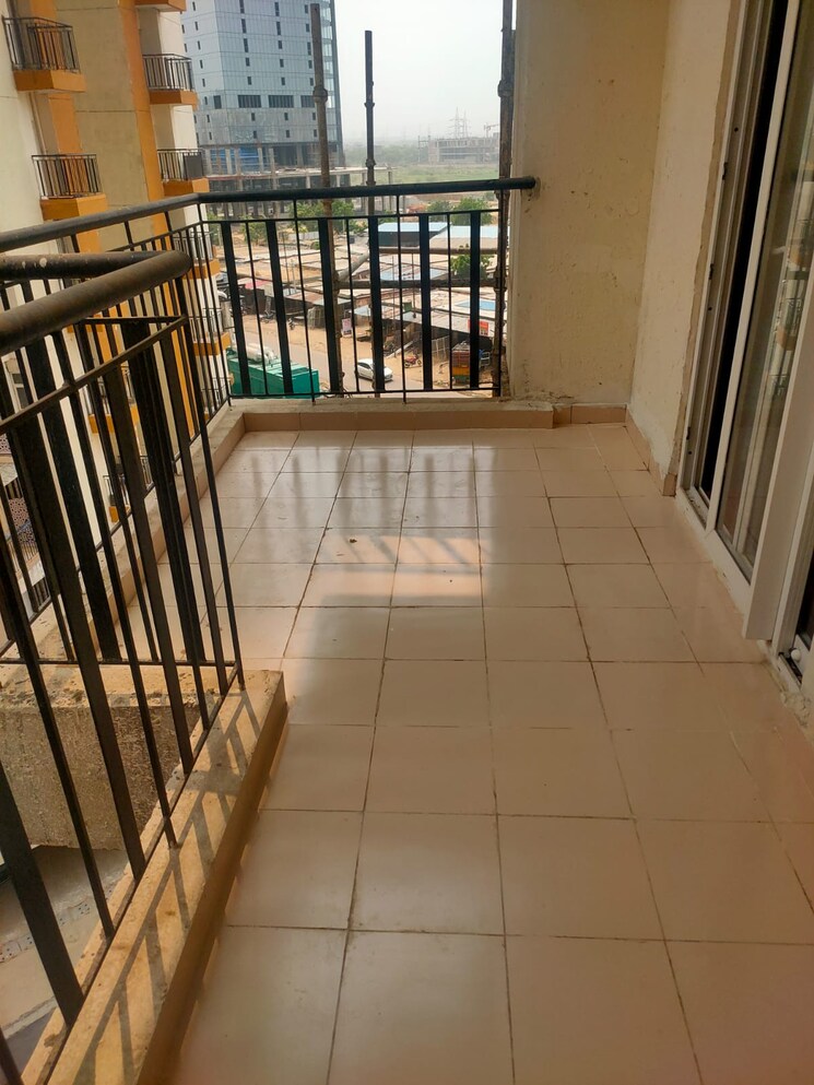 Balcony, amrapali-tropical-garden 3 Bedroom 1185 Sq.Ft. Apartment In Tech Zone 4 Greater Noida Greater Noida 8815002