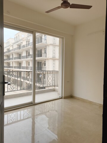 Room in 2.5 BHK Builder Floor at Signature Global Park, Sohna Sector 36 – for Rent
