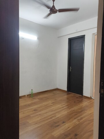 Room in 2.5 BHK Builder Floor at Signature Global Park, Sohna Sector 36 – for Rent