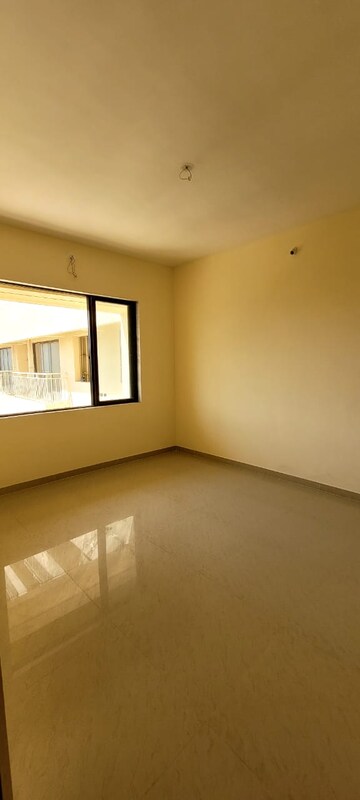 Room in 2 BHK Apartment at JVM Tiara, Owale – for Rent