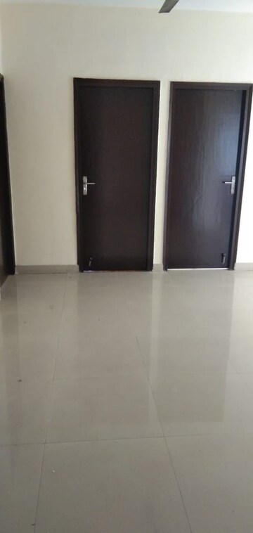 Room in 2 BHK Apartment at Galaxy North Avenue ll, Gaur City 2 – for Rent