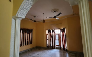 2 BHK Builder Floor For Rent in Sahastradhara Road