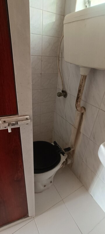 Bathroom in 2 BHK Apartment at Anita Vihar, Kandivali East – for Rent