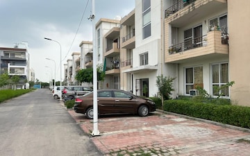 3 BHK Apartment For Sale in Bptp Park Floors I, Sector 77