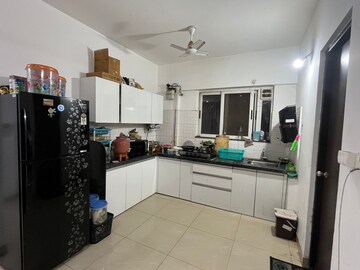 Kitchen in 3.5 BHK Apartment at Hadapsar – for Rent