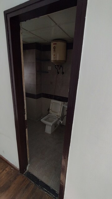 Bathroom in 3 BHK Apartment at Ajnara Daffodil, Sector 137 – for Rent