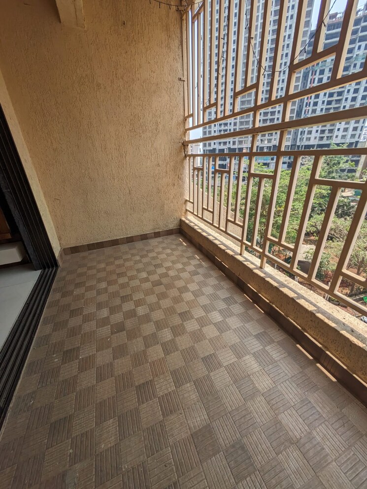 Balcony, tcj-kings-court 3 Bedroom 1523 Sq.Ft. Apartment In Khadakpada Thane 8815169