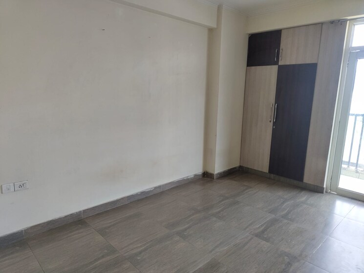 Room, gaur-city-2-10th-avenue 2 Bedroom 1175 Sq.Ft. Apartment In Sector 16c Greater Noida Greater Noida 8815188