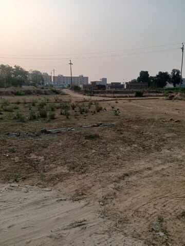  Plot For Sale in Chinhat