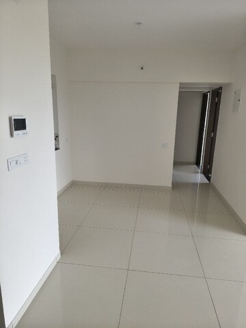 Room in 3 BHK Apartment at Kharadi – for Rent
