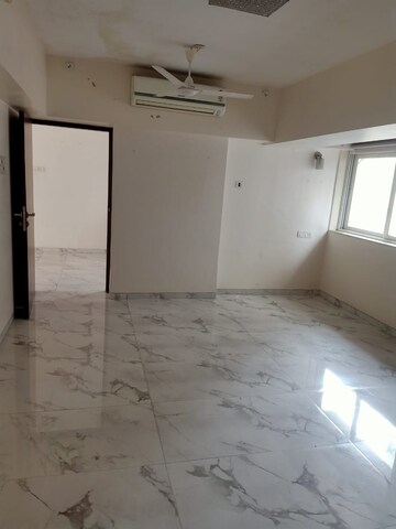 Room in 3 BHK Apartment at Gorwani Palacio, Bandra West – for Sale