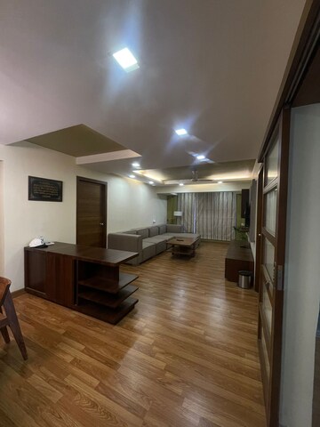Room in 3 BHK Apartment at Krimson Aurum, Santacruz West – for Sale