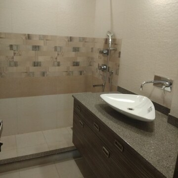 Bathroom in 3 BHK Builder Floor at Kohli One Malibu Town, Malibu Town – for Rent